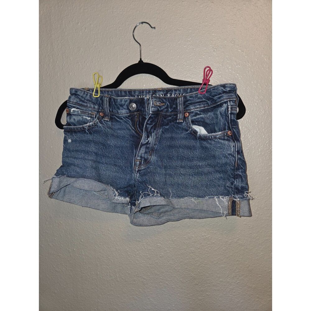 American Eagle Distressed Cuffed Denim Shorts Size 0 Medium Wash Raw Hem
